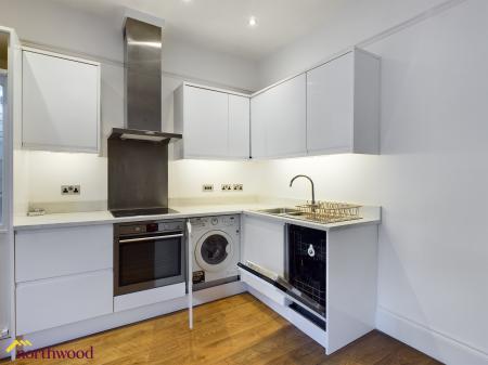 2 bedroom Flat for sale in White Lion Walk, Banbury Town Centre