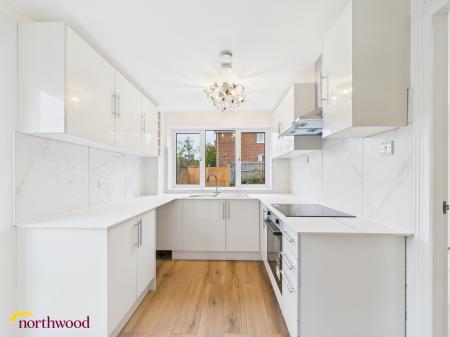 3 bedroom Semi-detached house to let in Bridle Close, Banbury, OX16