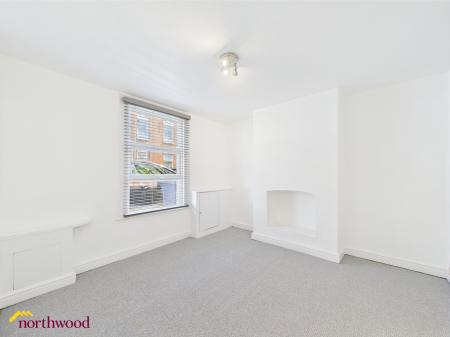 2 bedroom Terraced House to let in Marlborough Place, Banbury, OX16