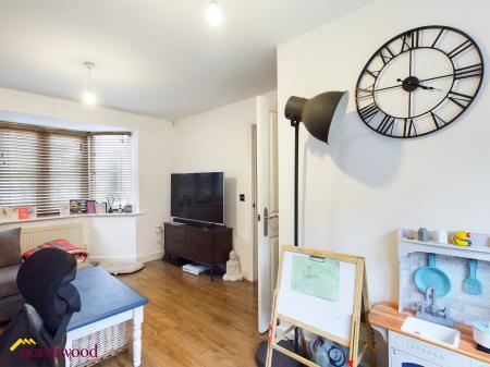 3 bedroom Semi-detached house to let in Rosemary Drive, Banbury, OX16