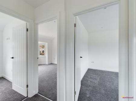 3 bedroom Semi-detached house to let in Sinclair Avenue, Banbury, OX16