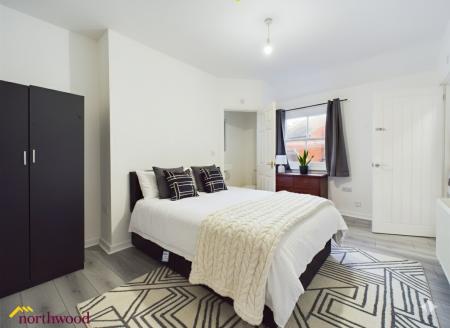 1 bedroom House share to let in 6 Horsefair, Banbury, OX16