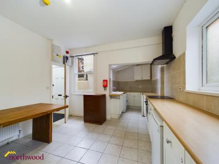 1 bedroom House share to let in 6 Horsefair, Banbury, OX16