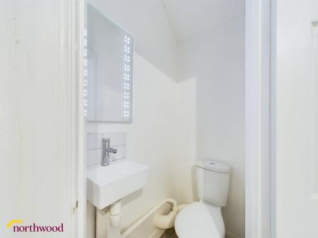 1 bedroom House share to let in 6 Horsefair, Banbury, OX16