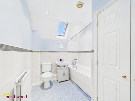 2 bedroom Flat for sale in Sir Henry Jake Close, Banbury, OX16