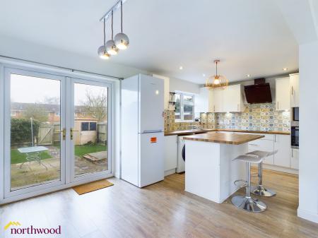 3 bedroom Terraced House to let in Evenlode, Banbury, OX16