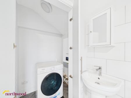 2 bedroom Maisonette to let in Newland Road, Banbury, OX16