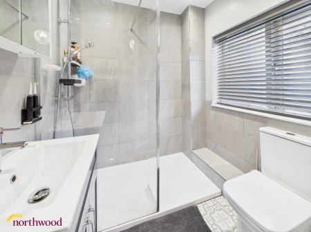 2 bedroom Semi-detached house for sale in The Camellias, Banbury, OX16