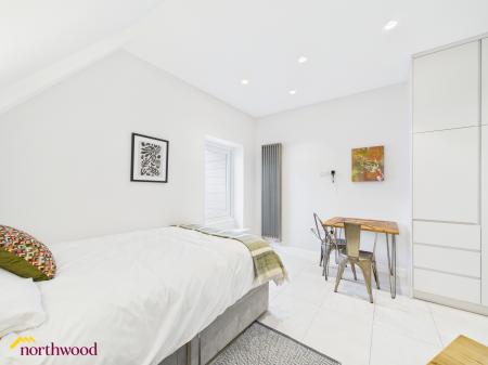 1 bedroom Studio flat to let in Horse Fair, Banbury, OX16