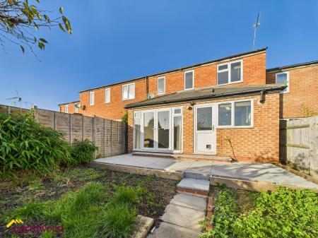 3 bedroom Terraced House to let in Causeway, Banbury, OX16