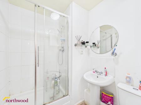 2 bedroom Flat for sale in Verney Road, Banbury, OX16