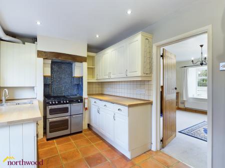 2 bedroom Cottage to let in Church Street, Bodicote, OX15