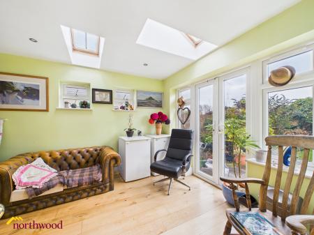 1 bedroom House share to let in Easington Road, Banbury, OX16