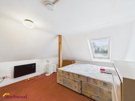 1 bedroom House share to let in Easington Road, Banbury, OX16