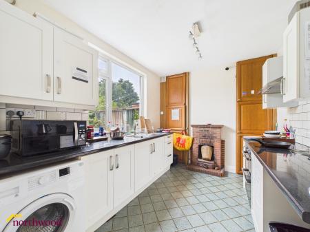 1 bedroom House share to let in Easington Road, Banbury, OX16