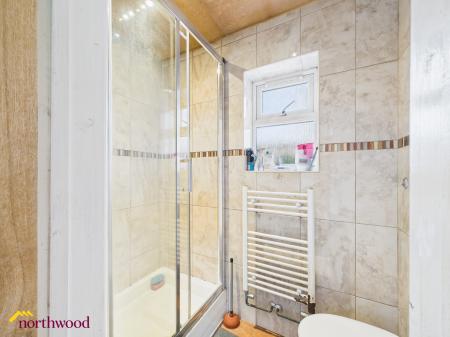 1 bedroom House share to let in Easington Road, Banbury, OX16