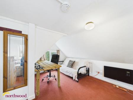 1 bedroom House share to let in Easington Road, Banbury, OX16