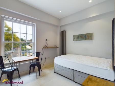 1 bedroom Studio flat to let in Horse Fair, Banbury, OX16