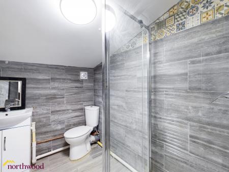 1 bedroom House share to let in Middleton Road, Banbury, OX16