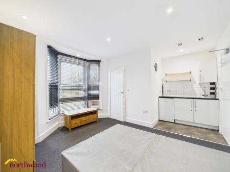 High Street, Aylesbury, HP20