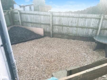 1 bedroom House share to let in High Street, Aylesbury, HP20