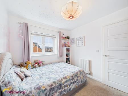 3 bedroom Semi-detached house for sale in Longford Park Road, Bodicote, OX15