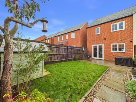 3 bedroom Semi-detached house for sale in Longford Park Road, Bodicote, OX15