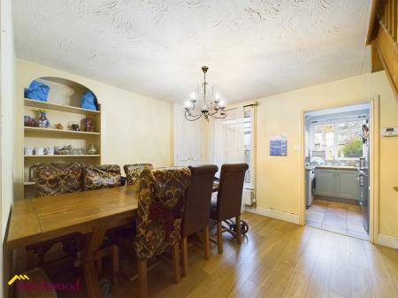 2 bedroom Terraced House to let in West Street, Banbury, OX16