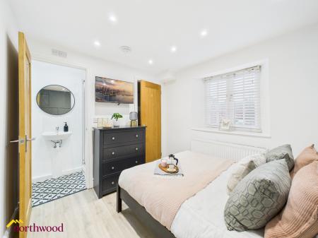 1 bedroom House share to let in Southam Road, Banbury, OX16