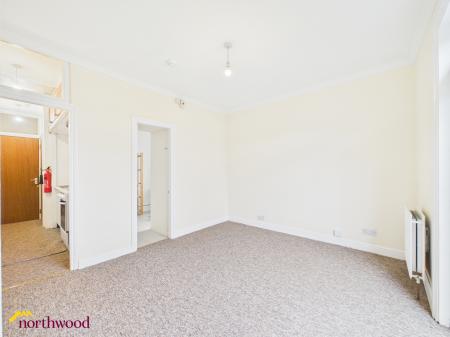 1 bedroom Flat to let in Broughton Road, Banbury, OX16