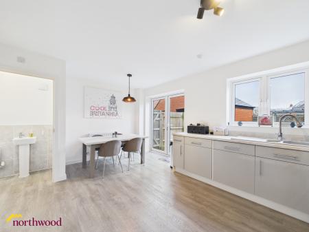 4 bedroom Semi-detached house for sale in Nickling Road, Banbury, OX16