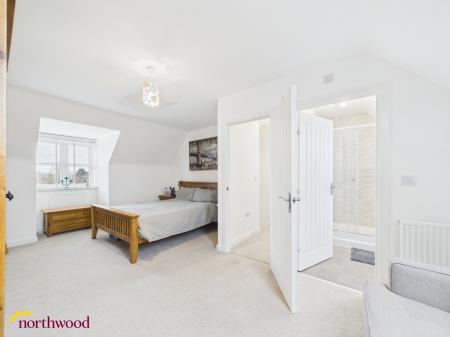 4 bedroom Semi-detached house for sale in Nickling Road, Banbury, OX16