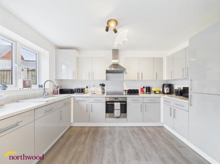 4 bedroom Semi-detached house for sale in Nickling Road, Banbury, OX16