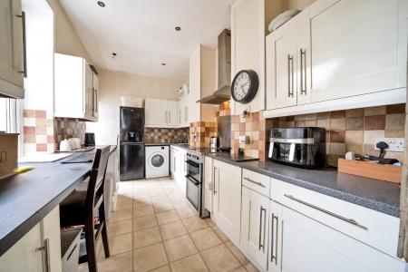 3 bedroom Flat for sale in 32 Sticklepath Terrace, Sticklepath, Barnstaple, EX31