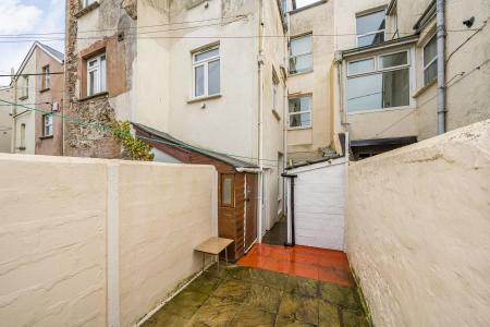 3 bedroom Flat for sale in 32 Sticklepath Terrace, Sticklepath, Barnstaple, EX31