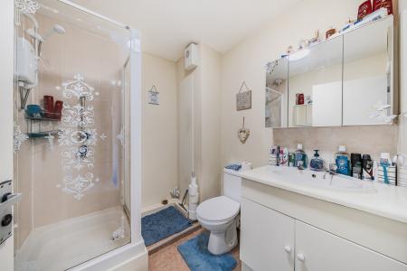 1 bedroom Flat for sale in Abyssinia Terrace, Newport, Barnstaple, EX32