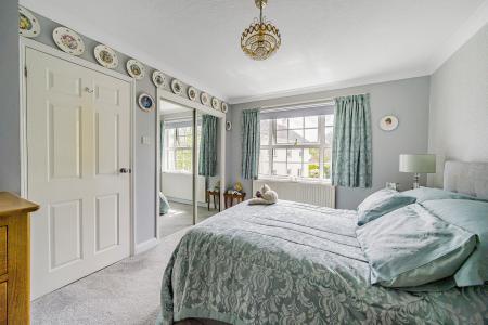 4 bedroom Detached house for sale in Lower Cross Road, Barnstaple, EX31