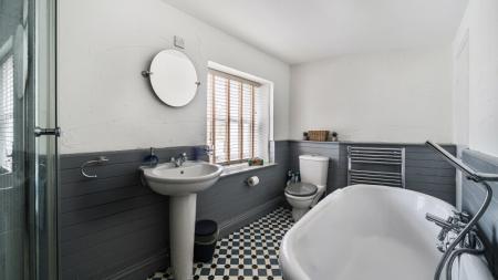 2 bedroom Terraced House for sale in New Street, Appledore, EX39