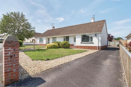 2 bedroom Bungalow for sale in St Peters Road, Fremington, EX31