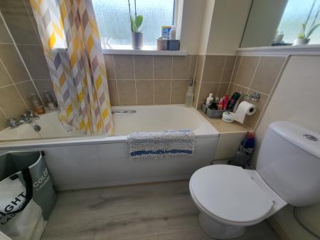 2 bedroom Terraced House for sale in Treefield Walk, Whiddon Valley, Barnstaple, EX32