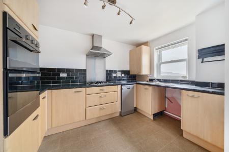 2 bedroom Flat for sale in Union Close, Bideford, EX39