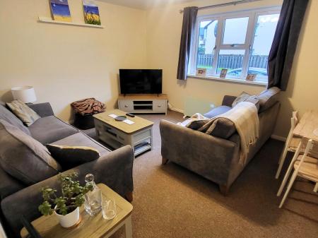 2 bedroom Flat for sale in Hollowtree Court, Barnstaple, EX32