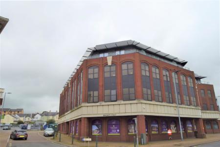 Queens Street, Barnstaple, EX32