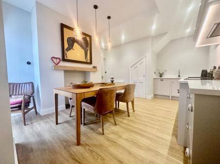 2 bedroom Mews house to let in Abbotsham Road, Bideford, EX39