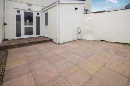 3 bedroom Terraced House to let in Higher Maudlin Street, Barnstaple, EX32