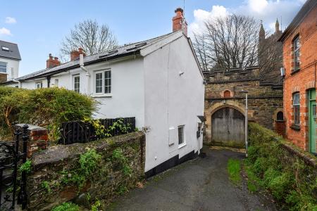 2 bedroom Terraced House for sale in Ladywell, Barnstaple, EX31