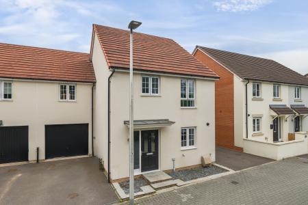 4 bedroom Detached house for sale in Boulderclay, Roundswell, Barnstaple, EX31