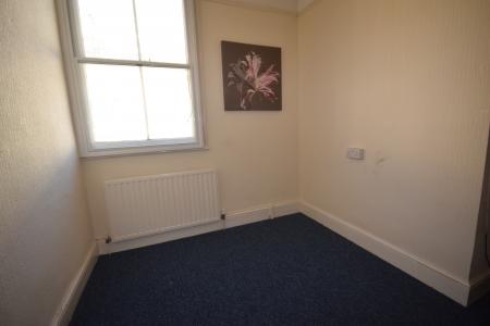 3 bedroom Flat to let in Boutport Street, Barnstaple, EX31
