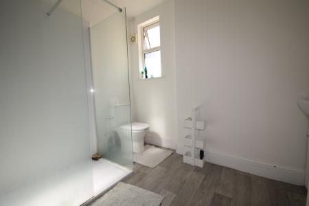 3 bedroom Flat to let in Boutport Street, Barnstaple, EX31