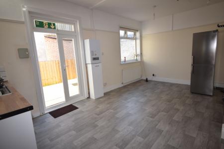 3 bedroom Flat to let in Boutport Street, Barnstaple, EX31